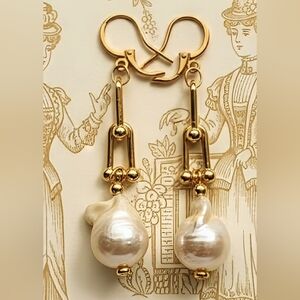 Hardwear Chunky Earrings W/ Huge Genuine White Baroque Pearls In 18k Gold Plated